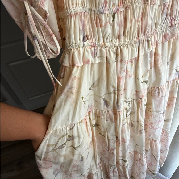 En Saison Cream Floral Smocked Tie-Front Midi Dress with Peach and Olive Accents - Picture 4 of 8